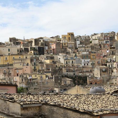 La Corte Di Ibla Ragusa Luaran gambar