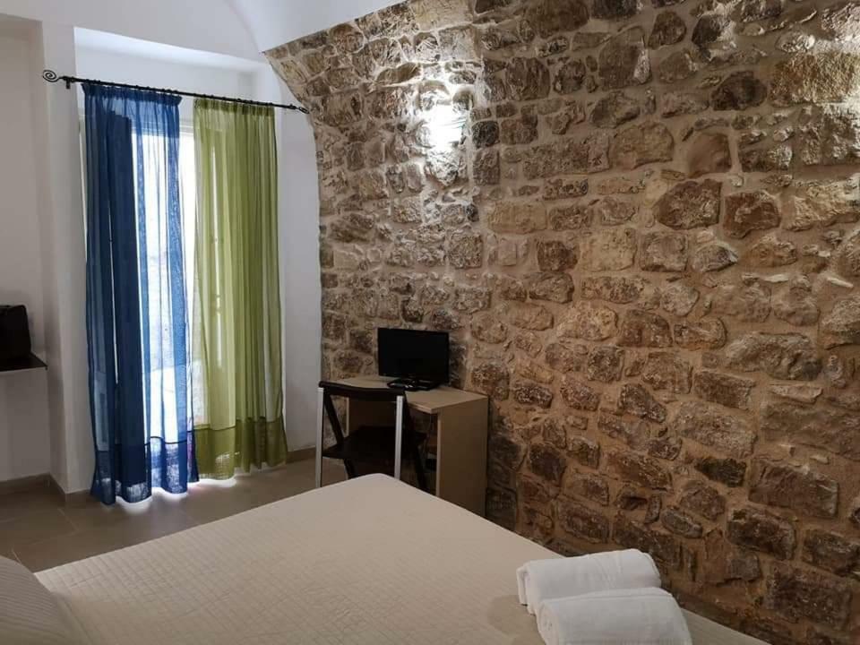 La Corte Di Ibla Ragusa Luaran gambar