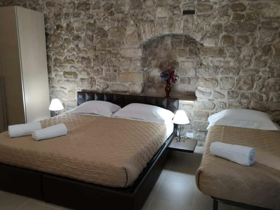 La Corte Di Ibla Ragusa Luaran gambar